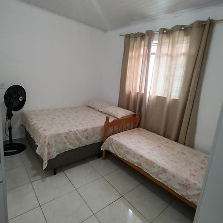 A Casa Da Sogra Casa Para Temporada Em Caraguatatuba Litoral Norte Esterno foto